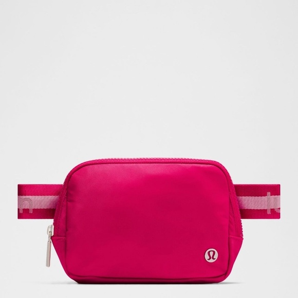 lululemon athletica Handbags - Lululemon Everywhere Belt Bag 1L Wordmark